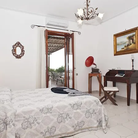 La Roccia - Arienzo * Positano