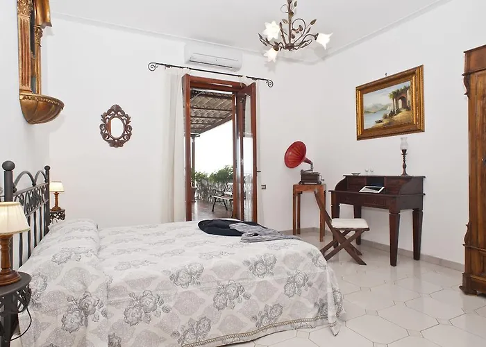 La Roccia - Arienzo * Positano